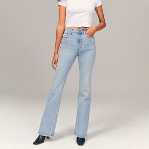 A&F High Rise Vintage Flare Jean (Ultra high rise)(nwot)